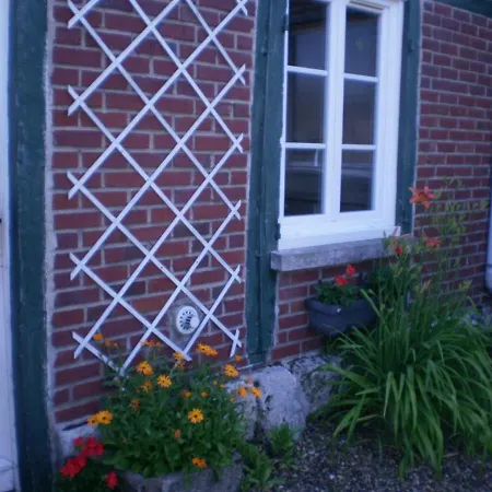 Ferienhaus La Neuville-roy, 3 Pieces, 4 Personnes - Fr-1-526-10